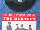 The Beatles SHE LOVES YOU / I’ll GET YOU Swan S-4152 PS 45 Picture Sleeve 1964