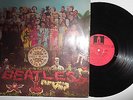 33 T BEATLES ST PEPPERS LABEL COULEUR ROUGE REF PMC 7027