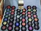 Vintage AMFILE PLATTER PAK 45 rpm Record Metal Case   40 RECORDS  Doo Wop Rock