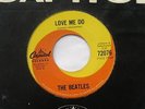 THE BEATLES Love me do CANADA CAPITOL 72076 ORIGINAL '60s Orange swirl 45