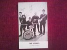 The Shadows  Signed Promo Card Genuine Original Line Up Cliff Richard