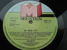 Nazareth No Mean City A2/B1 1ST PRESS PLAYS EX FAN CLUB INSERT INNER  UK LP