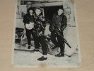 THE CLASH ORIG 100% HAND SIGNED 1977 10