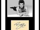VERY RARE - DAVID BOWIE - ROCK LEGEND - ORIGINAL HAND SIGNED AUTOGRAPH