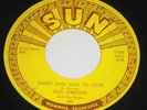 ROY ORBISON & THE ROSES SWEET AND EASY TO LOVE/DEVIL DOLL 45 SUN ROCKABILLY hear