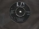 UK UNITED ARTISTS  LABEL 45-DR FEELGOOD-SHE DOES IT RIGHT/I DON'T MIND