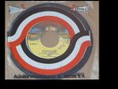 KISS – HEAVEN’S ON FIRE-ECUADOR PRESSING RARE  45 RPM FEDISCOS