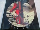 KATE BUSH The Red Shoes NEAR MINT UK ORIGINAL A1/B1