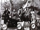 THE RACONTEURS 