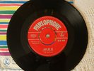 THE BEATLES - LOVE ME DO - RED PARLOPHONE 45-R 4949 - FIRST PRESS