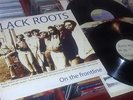 BLACK ROOTS – ON THE FRONTLINE 2 X LP   reggae roots