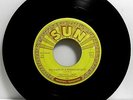 JOHNNY CASH / THE WAYS OF A WOMAN IN LOVE - 45 RPM Sun 302 w/ Johnnie Misprint