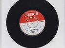 STUDIO ONE/LADY LOVE LIGHT  -  GLEN BROWN & DAVE BARKER  (69 SKINHEAD  7