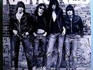 RAMONES 1st ALBUM ULTRA-RARE ORIG '75 SIRE LP w/ORIG CAT #  & LABEL MISPRINT EXC