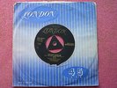 *(XT7) Chuck Berry You Can't Catch Me London Gold EX to EX+ (looks cleaned) 45
