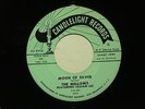 THE MELLOWS Moon of Silver CANDLELIGHT  hear soundclip DOO WOP
