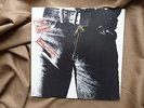 THE ROLLING STONES     -     STICKY FINGERS,  VINYL LP,  REISSVERSCHLUSS