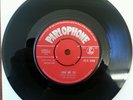 THE BEATLES FIRST PRESSING NEAR MINT LOVE ME DO