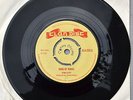 KING STITT King of Kings / DYNAMITES Reggaedelic. CLAN DISC. 1970. 7