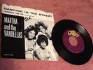 MARTHA AND THE VANDELLAS  DANCING IN THE STREET GORDY 45 & PIC SLEEVE  NEAR MINT