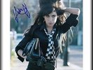 AMY WINEHOUSE - MUSIC LEGEND - ORIGINAL HAND SIGNED AUTOGRAPH