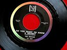 BEATLES DO YOU WANT TO KNOW A SECRET TWO LINES NEAR MINT VEE JAY 587  POP 45