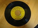 ELVIS PRESLEY ORIGINAL SUN #215 ''MILKCOW BLUES BOOGIE''  45 RPM Min Grade VG