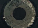 1414 KEN BOOTHE-SOMEWHERE THEY CAN'T FIND-LIVE GOOD-GAY FEET-REGGAE 45 7