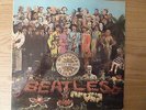 THE BEATLES - SGT PEPPERS LONELY HEARTS CLUB BAND LP PMC 7027