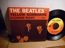 THE BEATLES ELEANOR RIGBY /YELLOW SUBMARINE 5715 WITH PICTURE SLEEVE MINT (45)