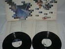 Pink Floyd – The Wall - SHDW 411 - 1st pressing with removable plastic sticker