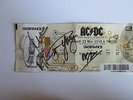 autographe angus young cliff williams ac dc ticket paris rock or bust signed