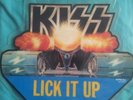 KISS LICK IT UP - TANK SHAPED 7' PICTURE DISC
