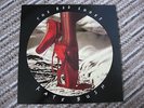 KATE BUSH - THE RED SHOES - VINYL LP - EMI - EMD1047 - EXCELLENT CONDITION