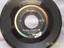 1963 The Beatles 45 Please Please Me / Ask Me Why Vee Jay VJ 498 - Rare