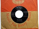 BOBBY CHRISTIAN & ALLEN SISTERS 45 Cha Cha Hop / Spider & Fly GIRL GROUP w2935