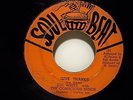 JOE WHITE with THE CONSCIOUS MINDS*GIVE THANKS/VERSION*SOULBEAT label 01*Jamaica