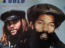 LP DON CARLOS & GOLD - NEVER RUN AWAY - ROOTS REGGAE - 1984 - SOUTH AFRICA