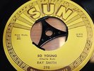 RAY SMITH - SO YOUNG / RIGHT BEHIND YOU BABY - USA - EXCELLENT