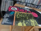 THE KINKS ARE THE VILLAGE GREEN PRESERVATION SOCIETY 1968