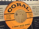 Buddy Holly It Doesn't Matter Anymore / Raining In my Heart 62074 Coral 45