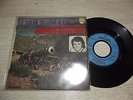 45t Johnny hallyday le soleil se leve a l'est ( pochette canon)  france