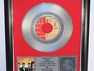Queen, Play The Game, Platin Record, platin Schallplatte, Award, goldene