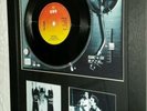 THE CLASH WHITE RIOT FRAMED VINYL SINGLE DISPLAY  PUNK