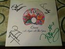 A Night at the Opera signed Queen/Freddie Mercury.Very Rare  Record-autographs
