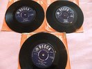 3 THE ZOMBIES SINGLE RECORDS, V/G. SHE'S NOT THERE, LEAVE ME BE,SHES COMING HOME