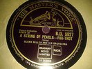 GLENN MILLER & His Orchestra : A STRING OF PEARLS  /  BLUE RAIN.  UK 78rpm
