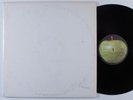 BEATLES White Album APPLE 2xLP A3051623 w/ booklet & photos