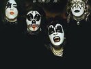 KISS - KISS FIRST ALBUM- 180 GRAM HEAVYWEIGHT VINYL LP + MP3 DOWNLOAD VOUCHER