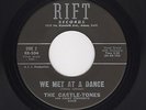 '59 W Coast DooWop CASTLE-TONES We Met At a Dance/At Hot Dog Stand RIFT M- HEAR